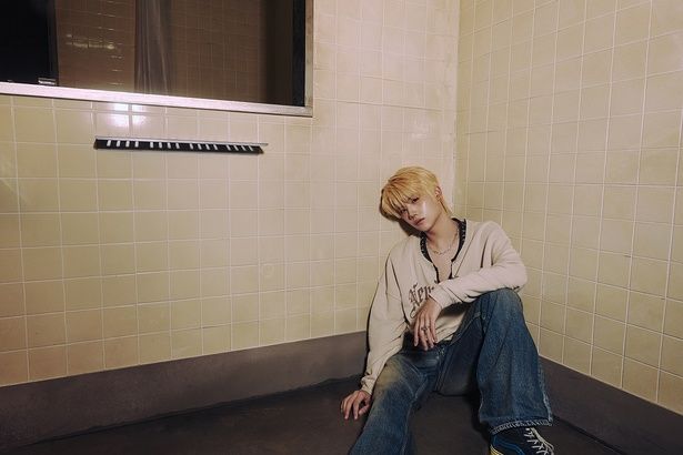 「CLOSE YOUR EYES」日本人メンバーのケンシンさん。ニコニコとかわいい印象ですがパフォーマンスが始まると一変！ （C）UNCORE