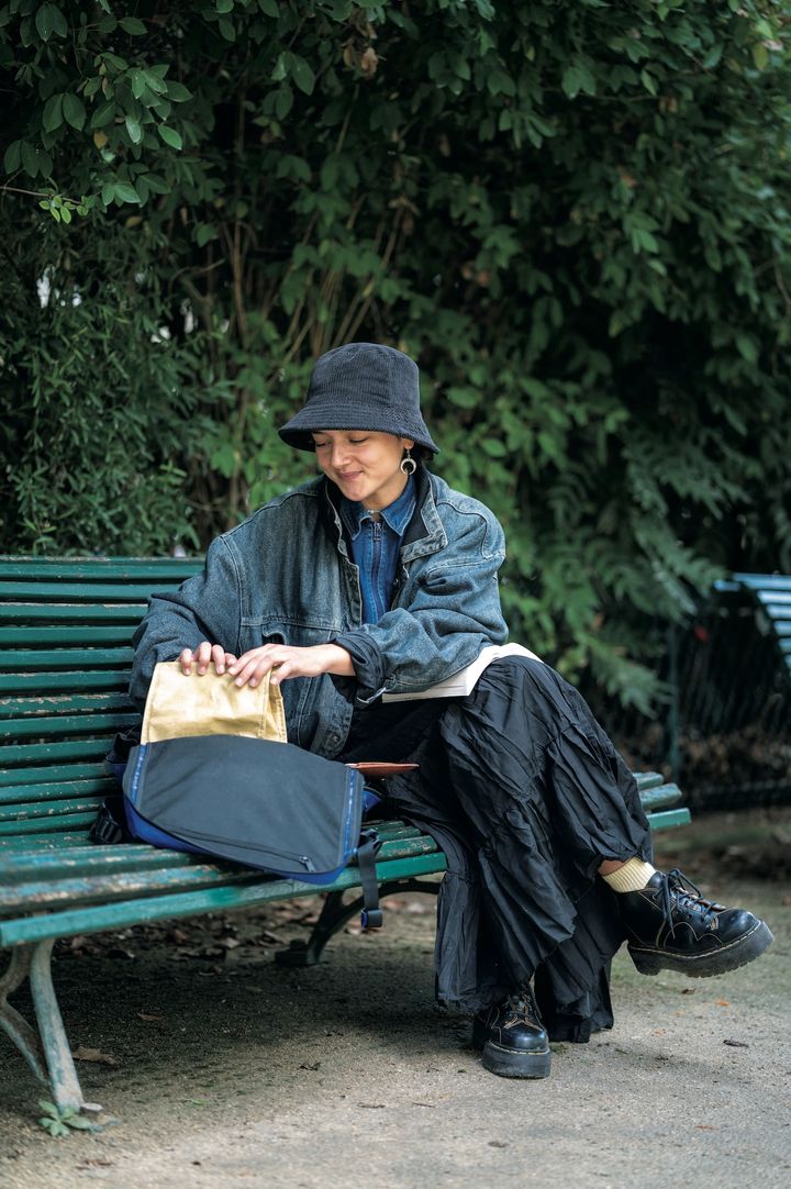 冬らしい、シックで大人っぽいコーディネートがトレンド！【パリジェンヌの一週間コーデ】