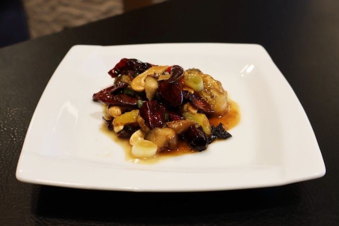 四川飯店 博多 牡蠣の唐辛子炒め