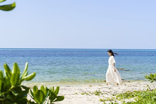 星のや沖縄の目の前に広がる自然海岸