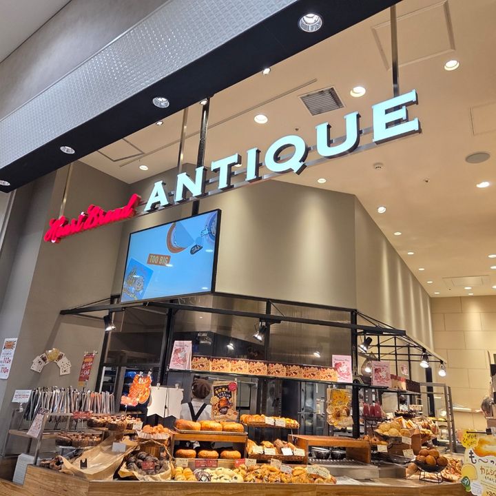 パン食べ放題モーニング