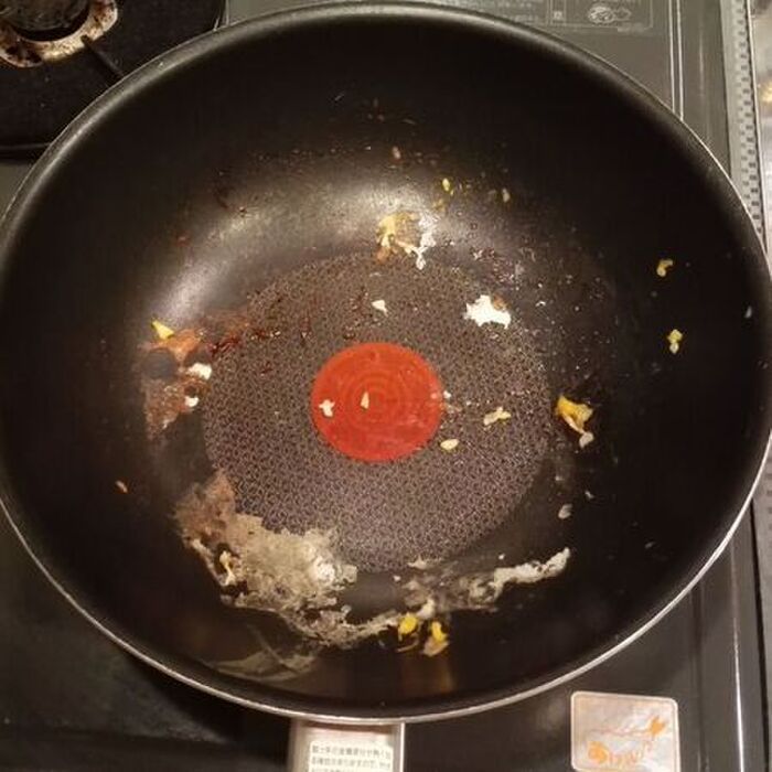 使用済み麦茶パック、捨てるの待ったー！！たったひとなでするだけで…？これは便利♪