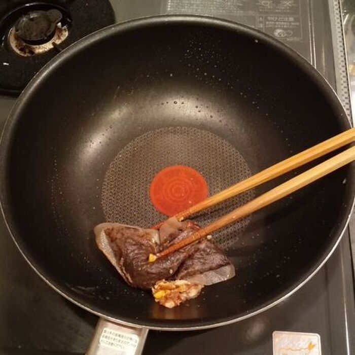 使用済み麦茶パック、捨てるの待ったー！！たったひとなでするだけで…？これは便利♪