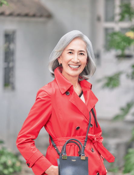 【まだら白髪対策3】紫シャンプーで洗って老け見え原因・黄ばみをとる