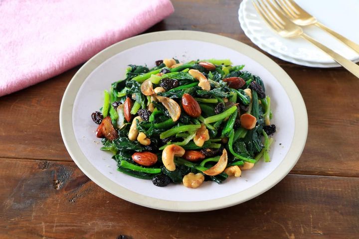 ほうれん草のカタルーニャ風