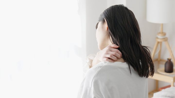 冬に皮膚がかゆくなる原因は？（画像はイメージ）