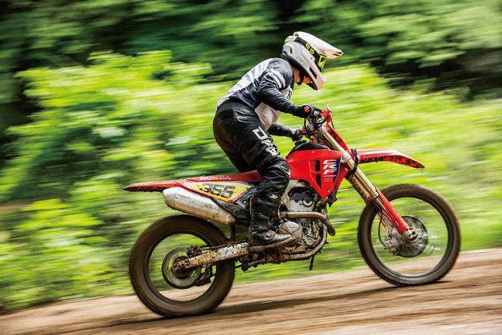 【Hiroko】バイクの性能を究極なまでに引き出す職人エンジンオイル