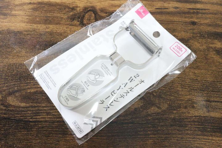 ダイソー オールステンレスピーラー 2way 200円