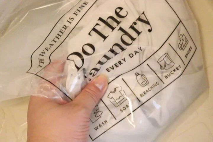 ダイソー つけ置き洗いジッパーバッグ（ロゴ） 使用例 揉み洗い