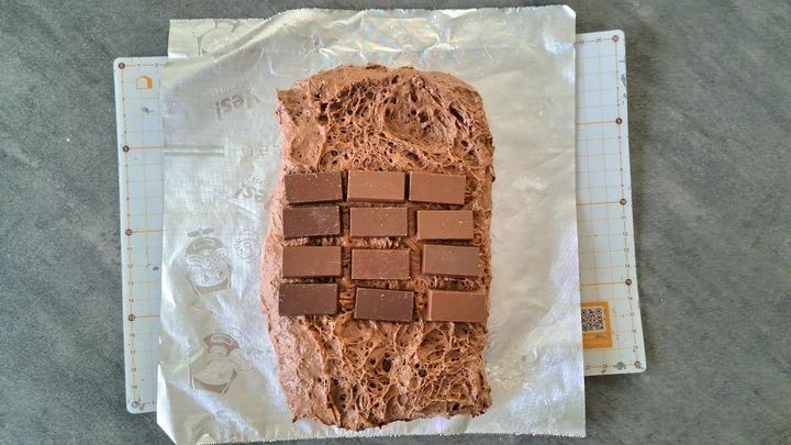 チョコちぎりチョコ並べる