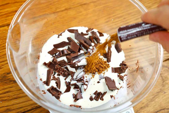 「ティラミス生チョコタルト」