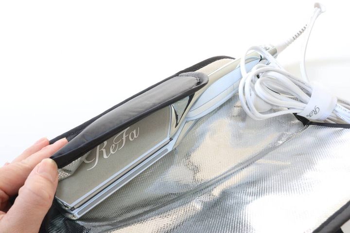 セリア ヘアアイロンポーチ 仕切り