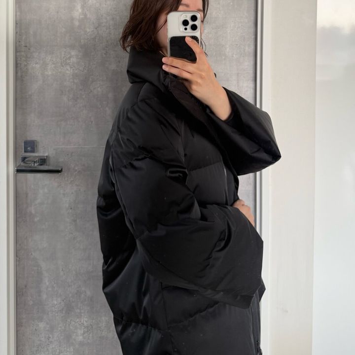 ユニクロダウンボリュームジャケット サイドシルエット