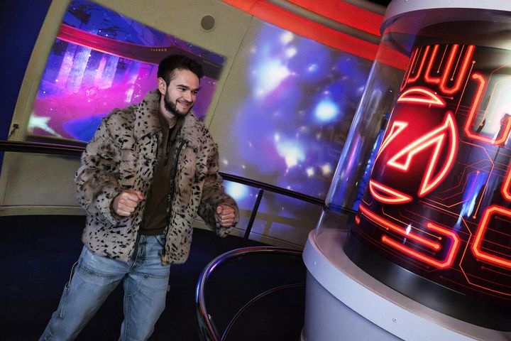 Zedd本人がサプライズ来場！「感情を解放して自由に歌って！」4