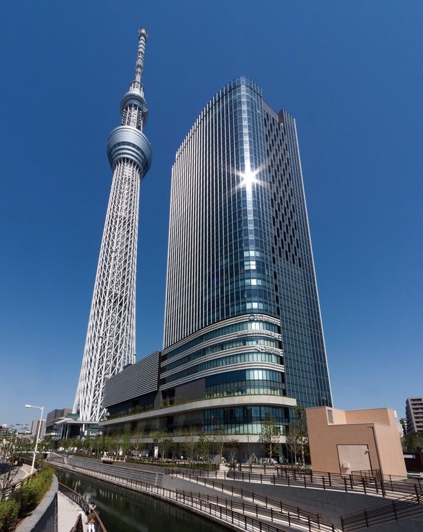 「東京スカイツリー(R)」を中心に商業施設などが集まる (C) TOKYO-SKYTREETOWN