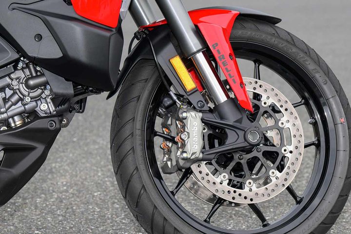 【ドゥカティ MULTISTRADA V2 S】サーキットでのファンライドも気負わず向き合える