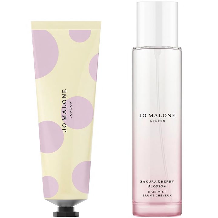 〈左から〉サクラ チェリー ブロッサム ハンド クリーム 30ml ￥4,620 サクラ チェリー ブロッサム ヘア ミスト 30ml ￥9,350（ともに2月6日より限定発売）