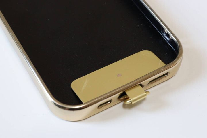 ストラップホールシート2P ステンレス ワイド ゴールド 装着