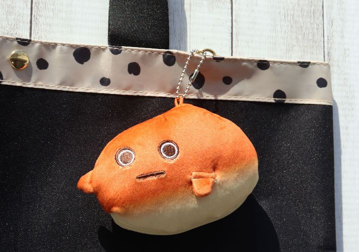 宝島社ムック付録のネオバターロールの妖精ネオバタくん ふわふわぬいぐるみポーチ＆ジップバッグBOOK6