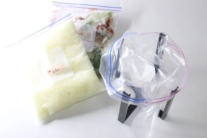 ダイソー キッチンマルチスタンド（S） 使用例 袋詰め