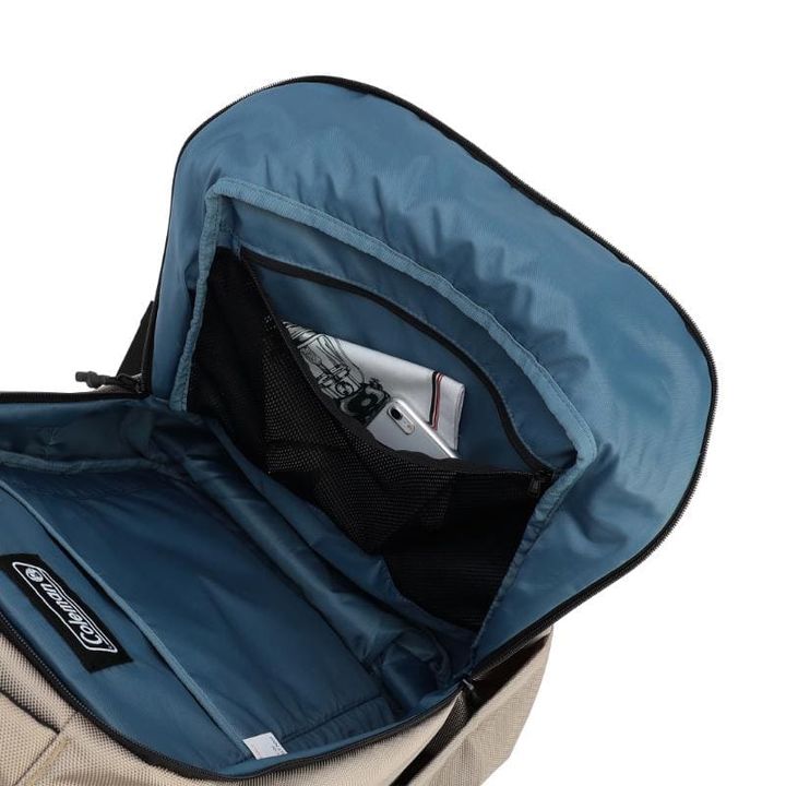 フロントポケット開口時