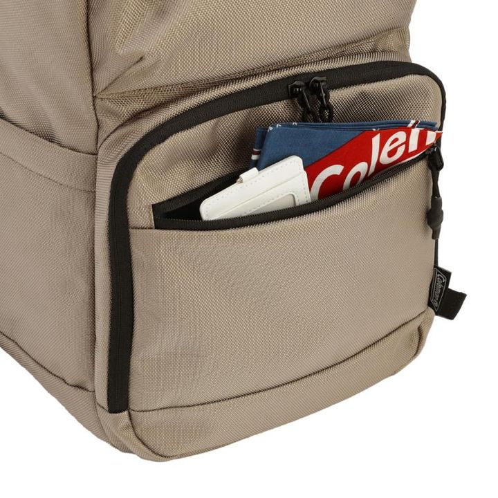 フロントジッパーポケット