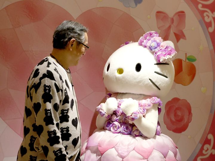 レディキティハウスでは、ハローキティとのグリーティングも