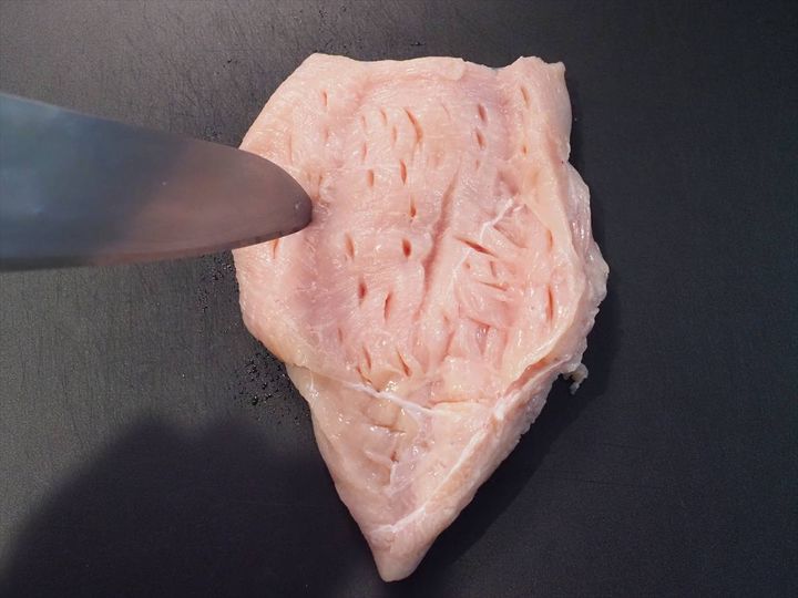 鶏むね肉で揚げない油淋鶏｜フライパン一つで簡単＆美味しい