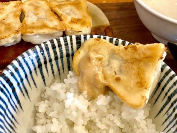 餃子専門店 紬刃