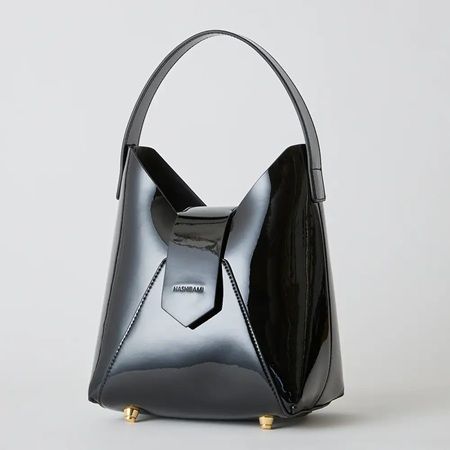 セレモニーはもちろん仕事やプライベートにも活躍する、HASHIBAMIのバッグを紹介