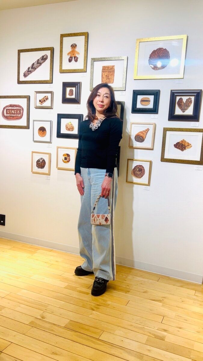 CONVERSE TOKYO NEWoManで購入春先に気に入ったジーンズと、いつも愛用BREAD1set パン柄のiPhoneケース