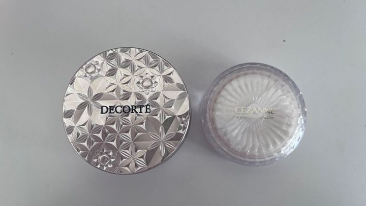 近年、SNS上で「このデパコス（デパートコスメ）とこのプチプラ（プチプライス）の使用感が似ている！」と度々話題となっているのをご存知でしょうか。