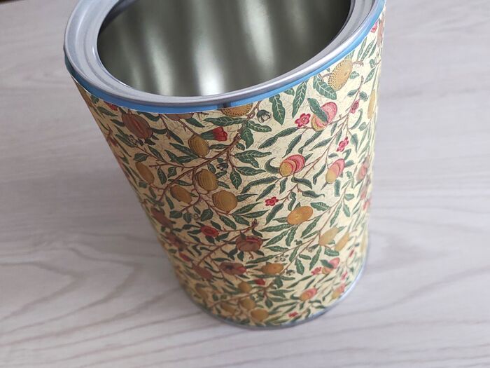 ミルク缶が家じゅうで使える♡つい放置しがちな〈空き缶〉を100均で生まれ変わらせてみた