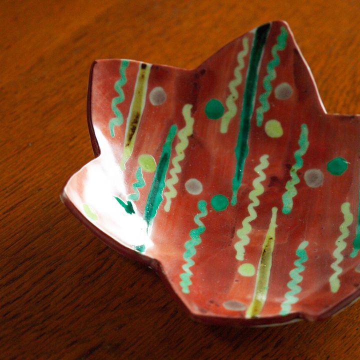 〈お花畠窯〉のお皿