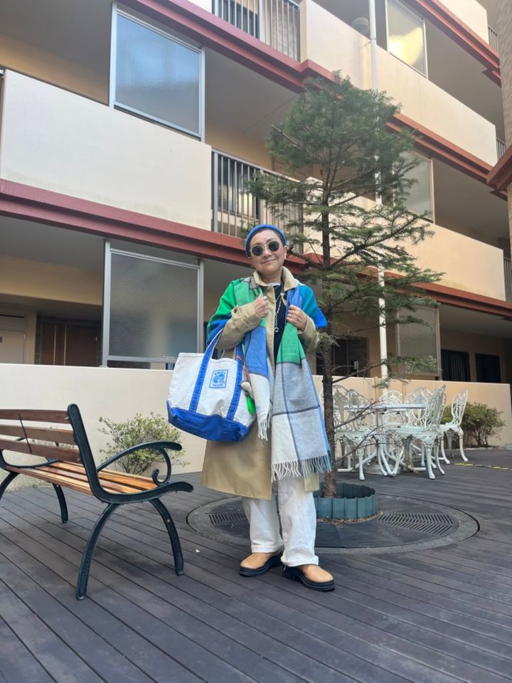 加藤理恵さんの青コーデ