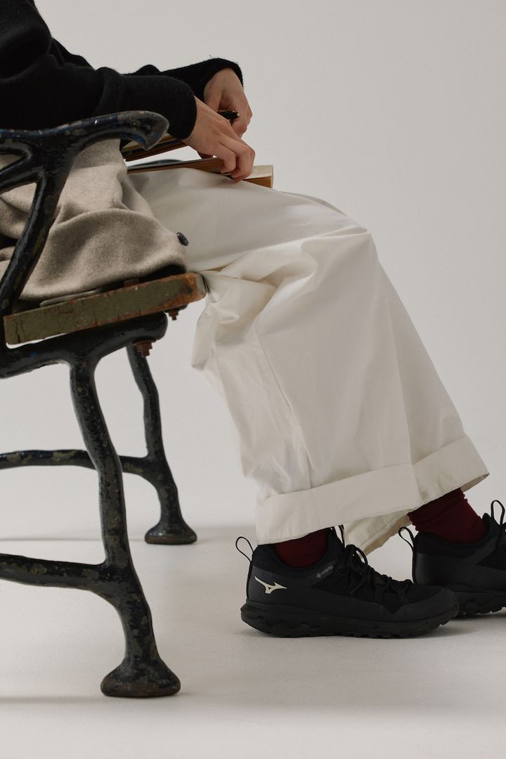 “モノトーン”のお手本コーデ5選。素材や差し色でバランスよく【FUDGE FRIEND おしゃれさんの毎日コーディネート】