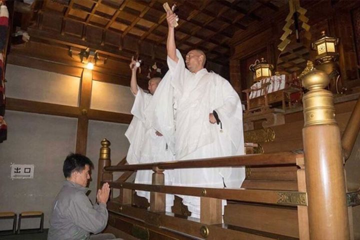 初詣ツーリングは大阪・妙見山へ。本瀧寺シュウケン住職が説く「正月」という大事な区切り