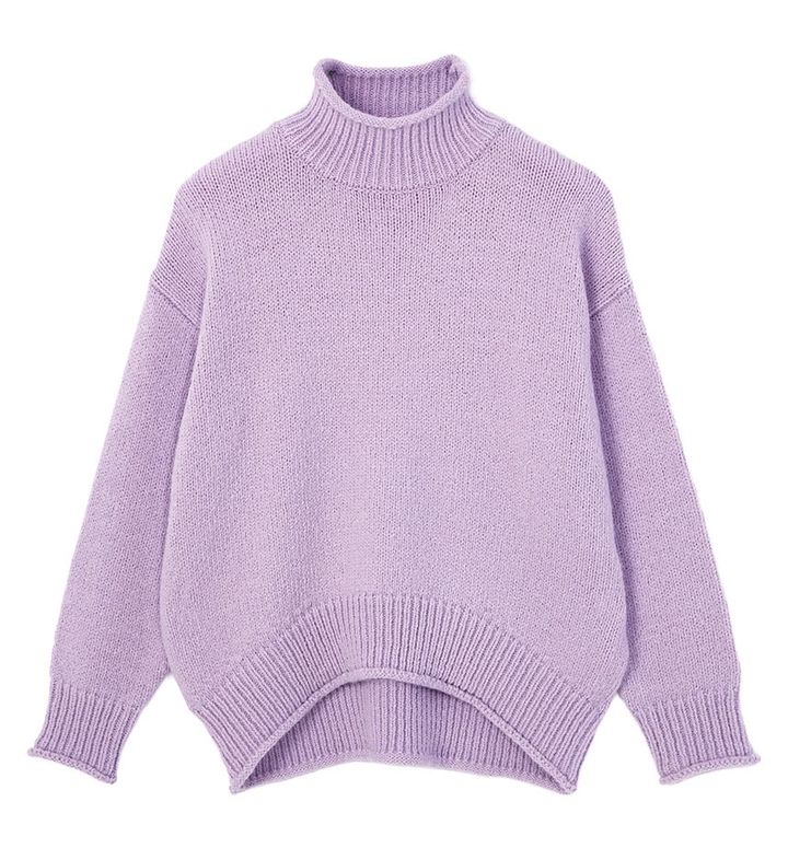 ナチュラルビューティーベーシックのペールラベンダーのニット