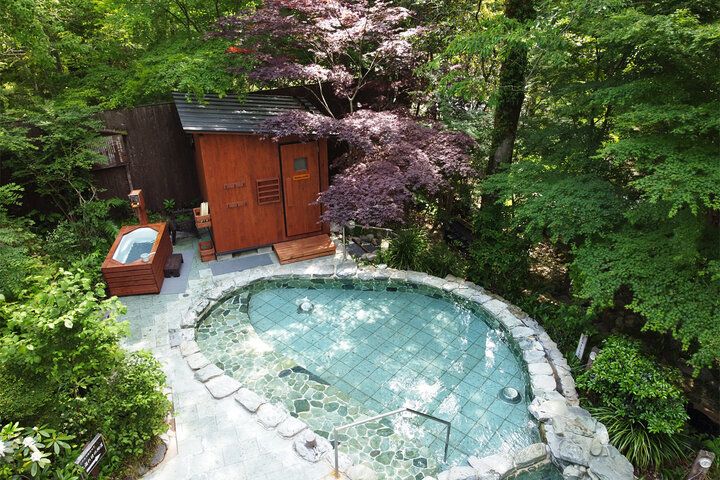 南足柄の森でひとりリセット時間♪ 3000坪の隠れ温泉リゾートで心ほどけるモダン湯治を「おんりーゆー」