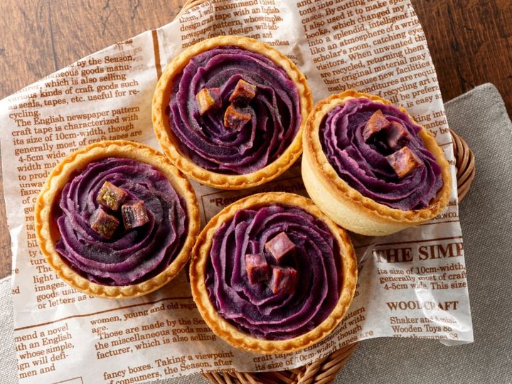 All About ニュース編集部が全国250人を対象に実施した「お土産に関するアンケート」の調査結果から、鹿児島県らしさを感じる「鹿児島県のお土産」ランキングを発表！ 2位「薩摩芋タルト」を抑えた1位は？ ※画像はイメージです