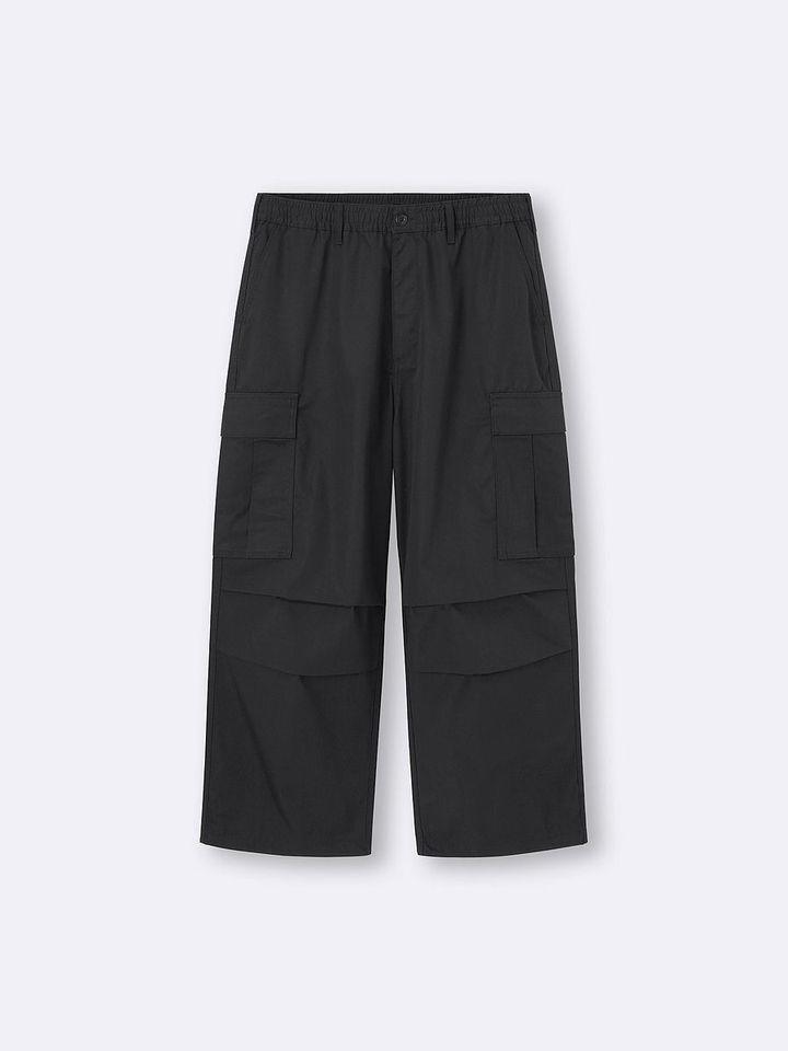 GUのスーパーワイドカーゴパンツ