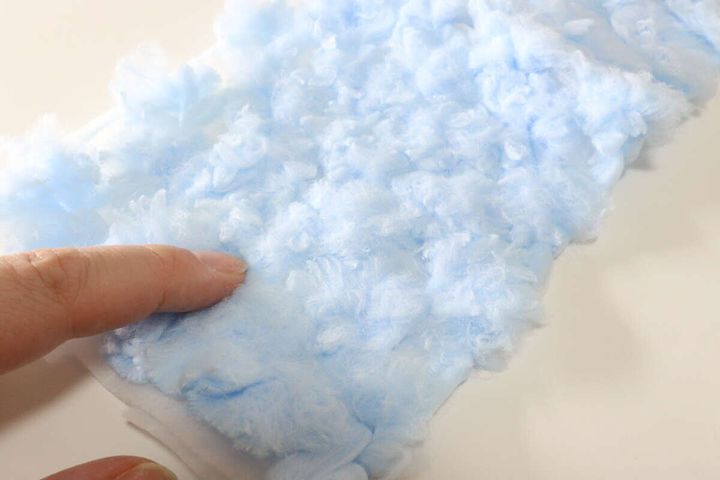 ふわふわフローリング用シート（青、10枚） 質感