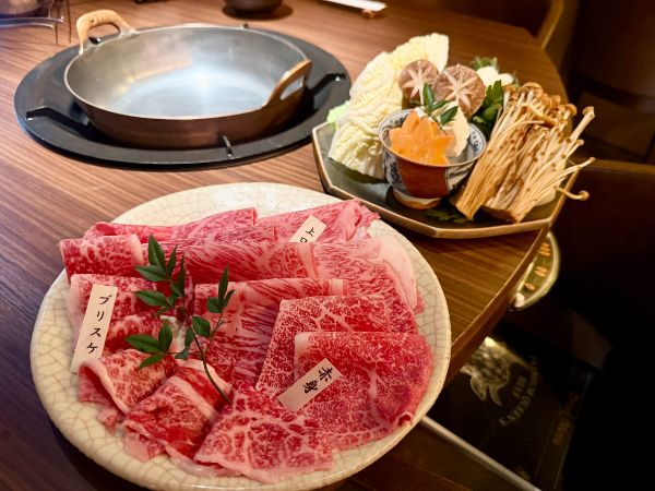 焼肉すき焼きしゃぶしゃぶ 萬野屋別邸
