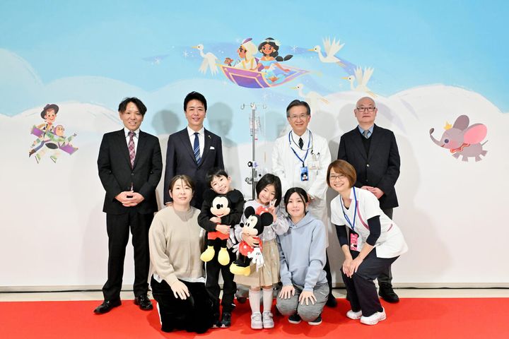 ウォルト・ディズニー・ジャパン 福岡市立こども病院へ「魔法の森」テーマの壁紙を提供