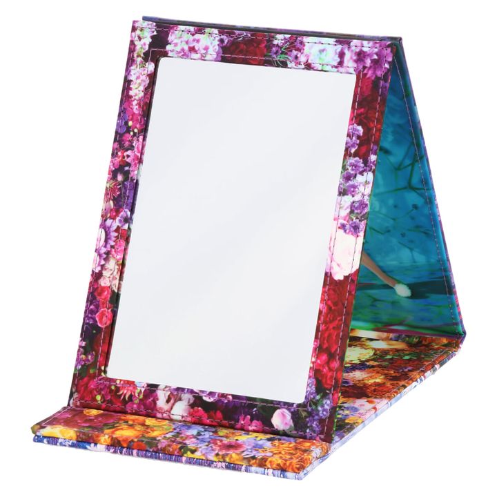 「ミッキーマウス」が「ミニーマウス」を見つめるロマンティックな蜷川実花作品がプリントされた二つ折りミラー