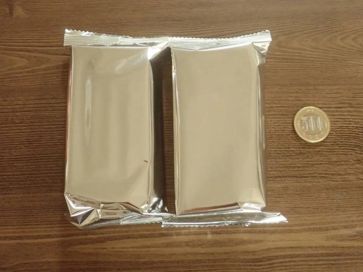 DAISO(ダイソー)：旺旺ジャパン クレープロールチョコ 20本