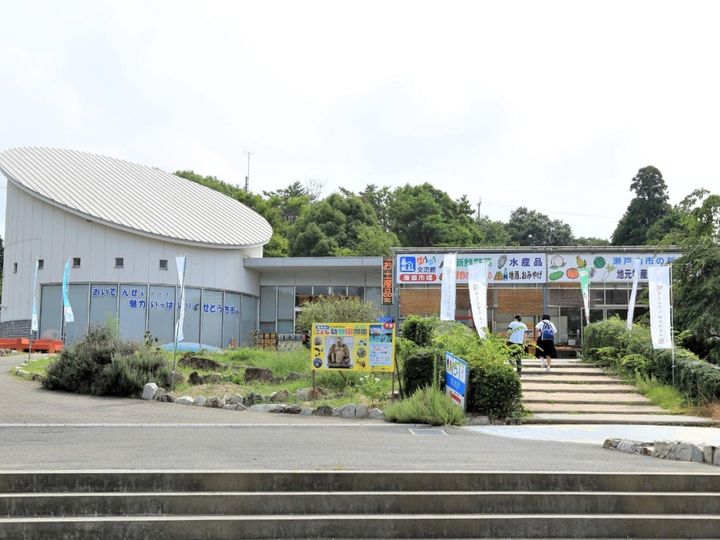 All About ニュース編集部が全国250人を対象に実施した「冬の国内旅行に関するアンケート」の調査結果から、冬に行きたいと思う「岡山県の道の駅」ランキングを発表！ 2位「黒井山グリーンパーク」を抑えた1位は？