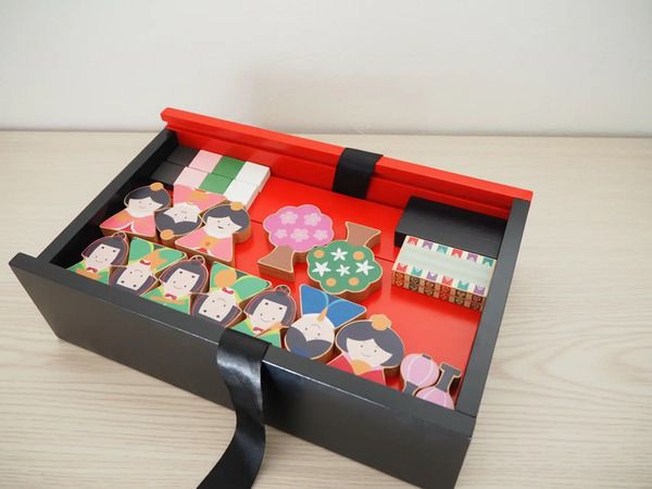 子どもが触ることを想定して作られたひな人形「ひなつみき」発売！収納もラクラク
