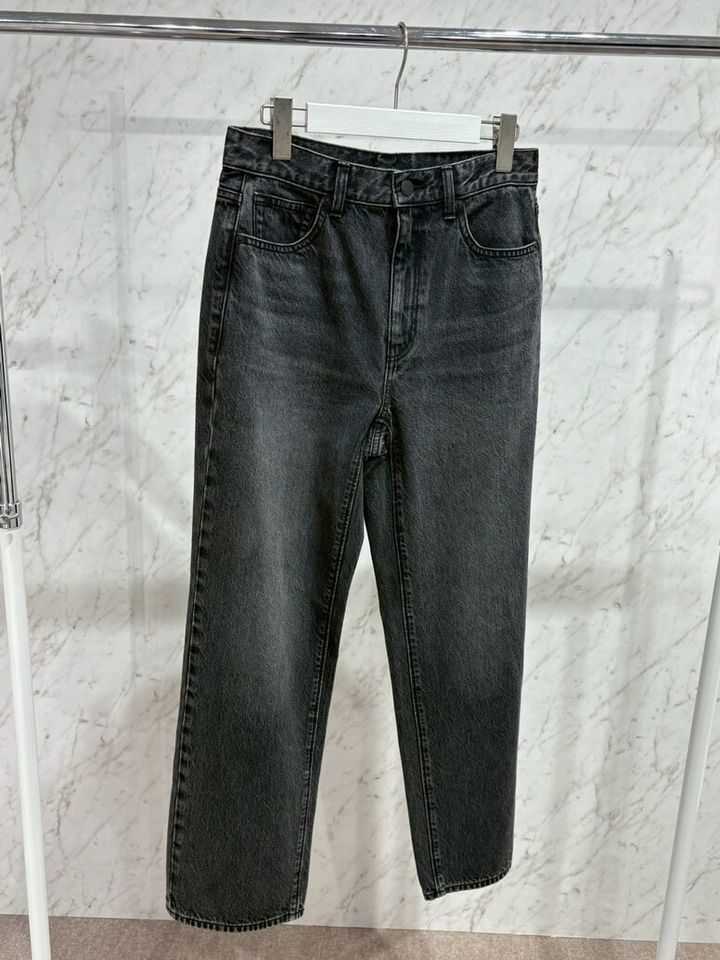 GU ハイライズストレートジーンズ（丈標準71.0～75.0cm）