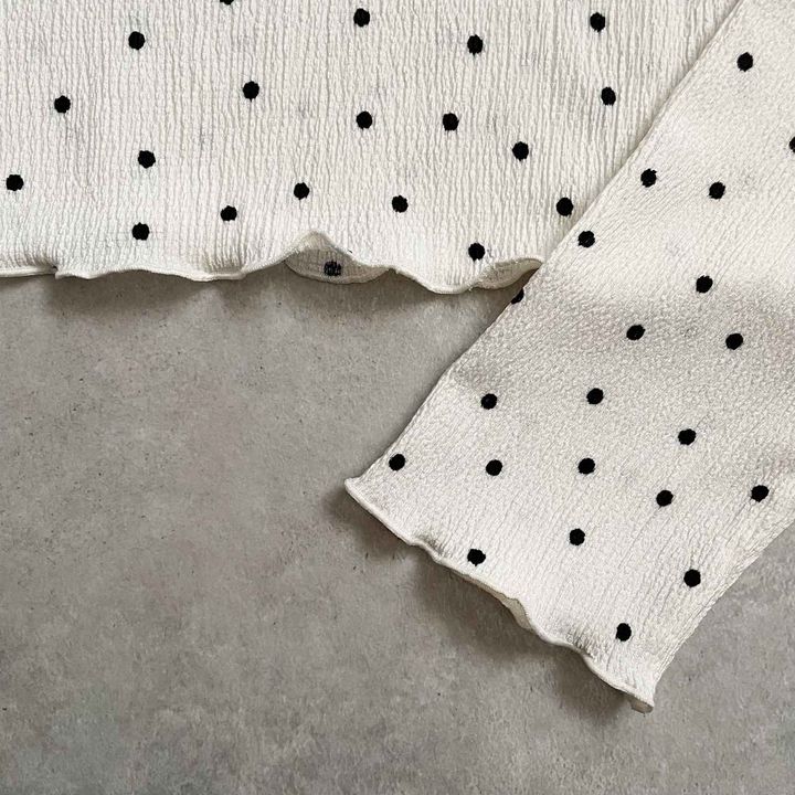 画像: 袖口と裾にポイントが！